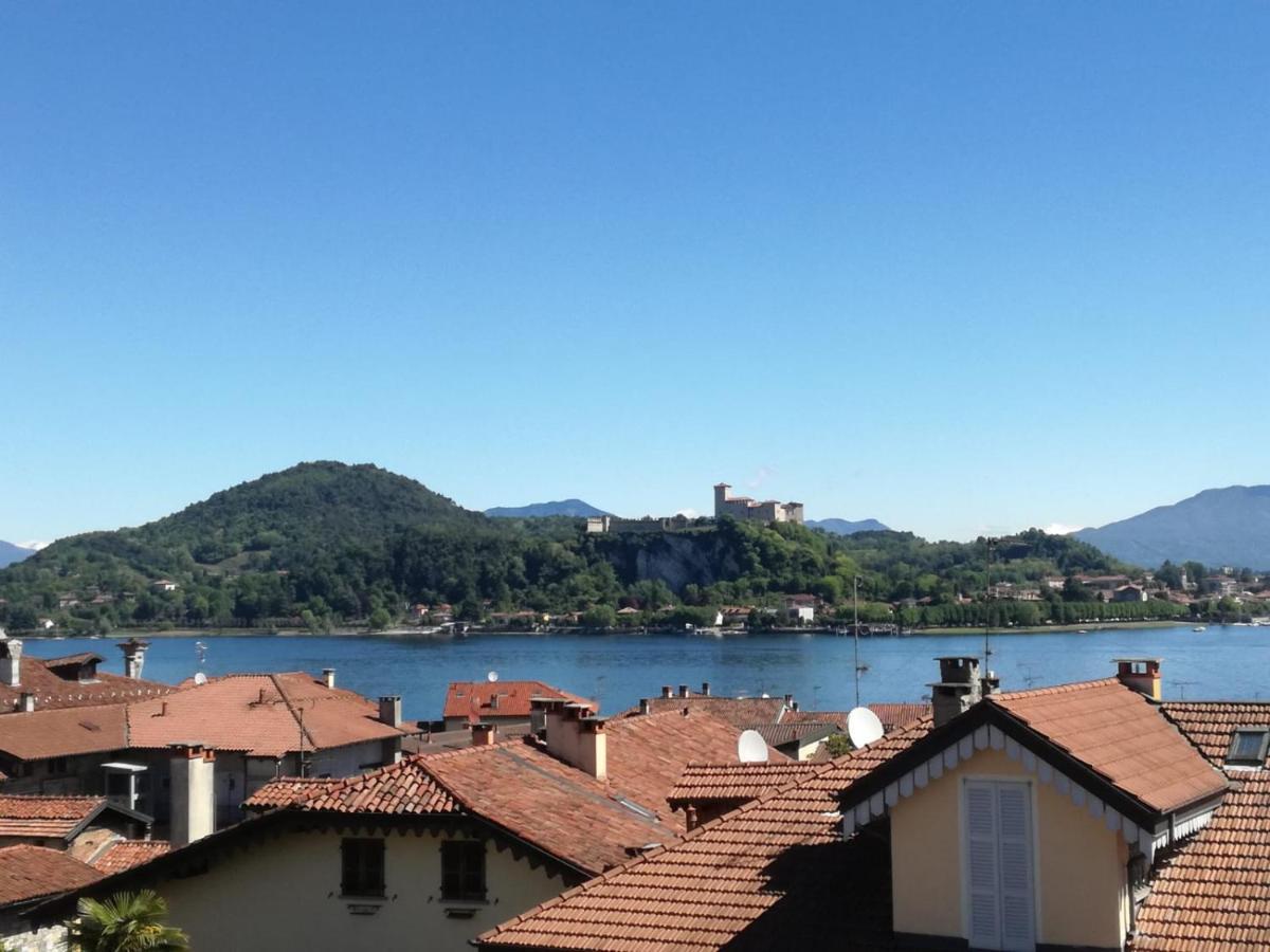 Appartamento Le Due Rocche Арона Екстер'єр фото